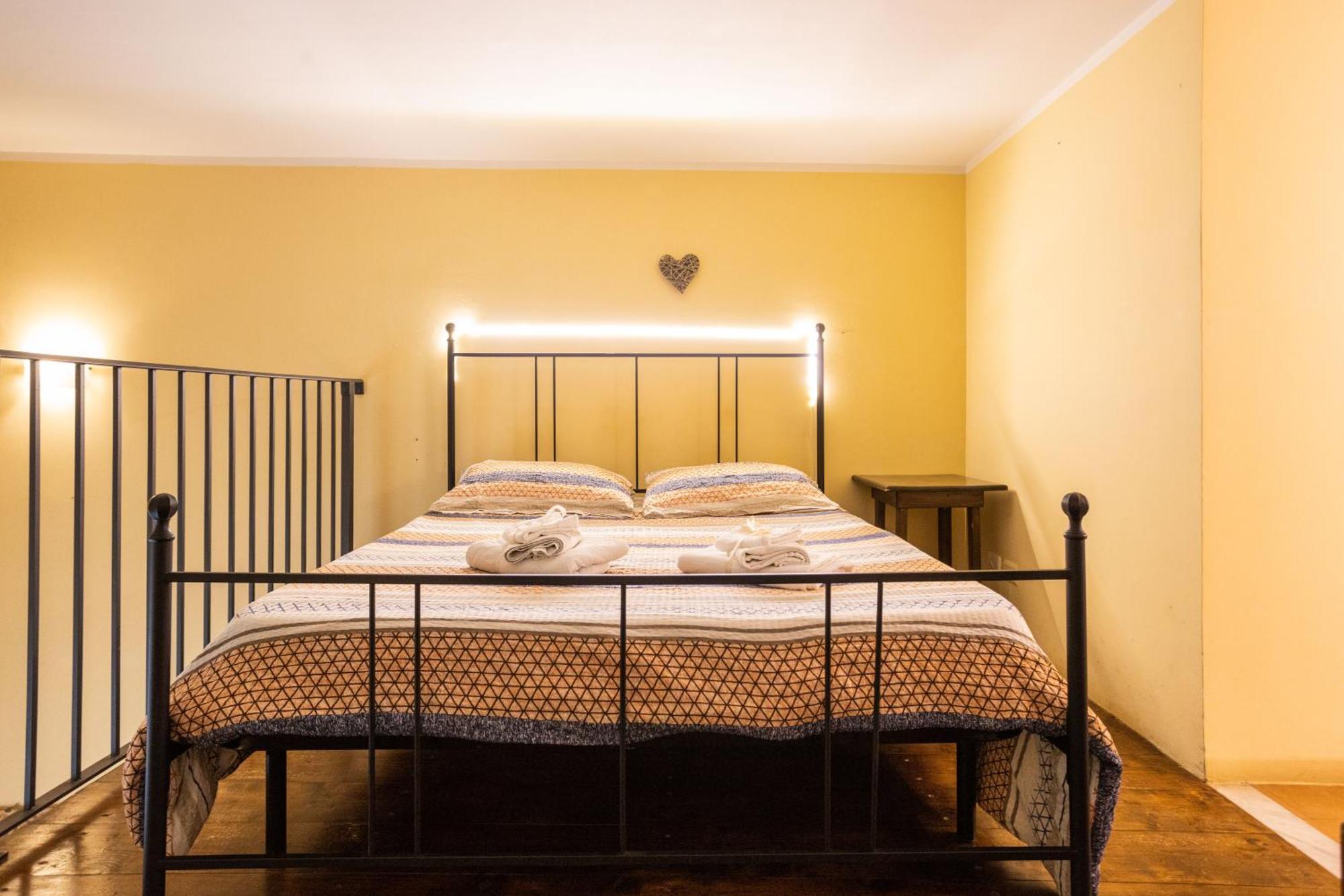 Hola House Alla Kalsa Palermo Eksteriør bilde